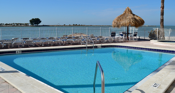 Come stay at the Gulf View Hotel in sunny Clearwater Beach, Florida